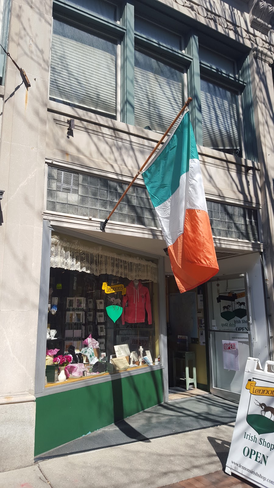 Lennons Irish Shop LLC | 164 Jay St, Schenectady, NY 12305, USA | Phone: (518) 377-0064