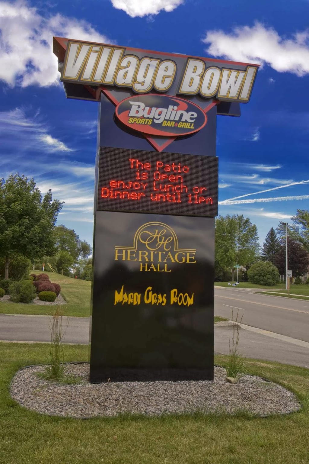 Village Bowl | N86W18330 Main St, Menomonee Falls, WI 53051, USA | Phone: (262) 255-1580