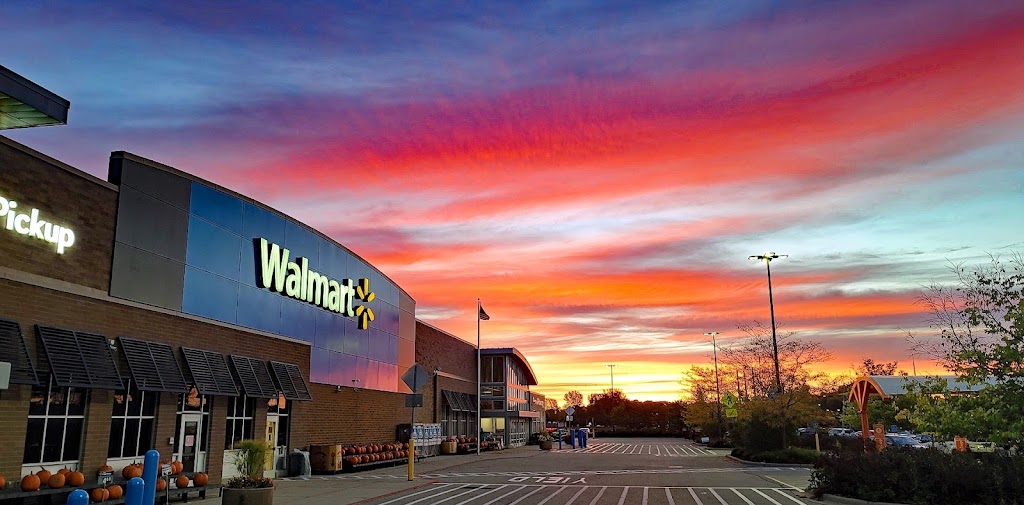 Walmart Supercenter | 20710 Keokuk Ave, Lakeville, MN 55044, USA | Phone: (612) 354-5927