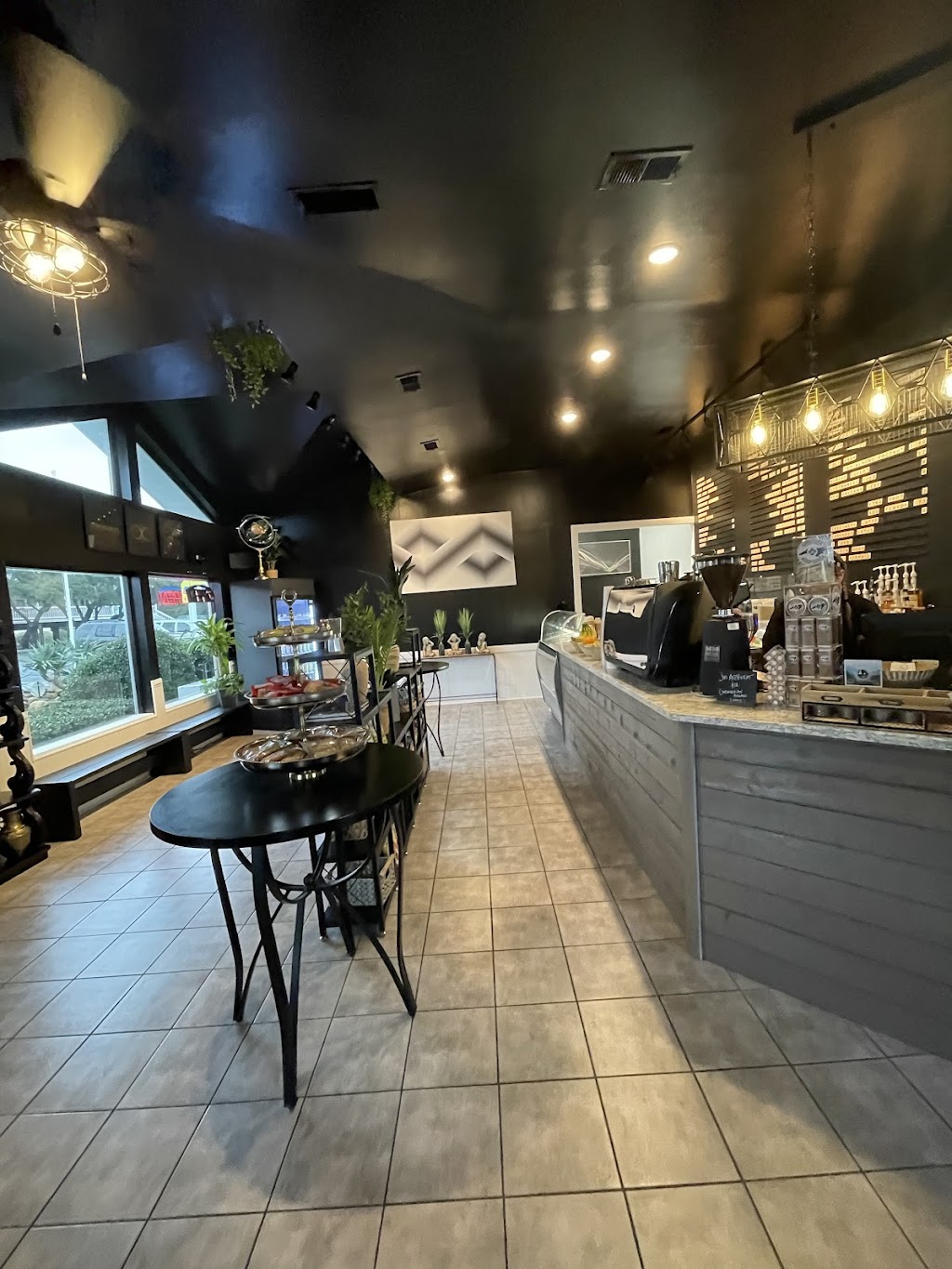 Doppio Coffee, Juice, & Gelato Bar | 798A Sunset Blvd, Corolla, NC 27927, USA | Phone: (252) 453-3095