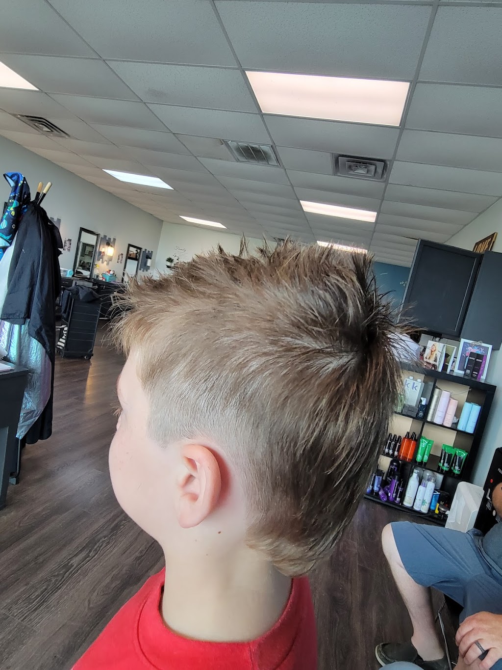 Family Cuts | 13882 E 146th St N, Collinsville, OK 74021, USA | Phone: (918) 378-2461