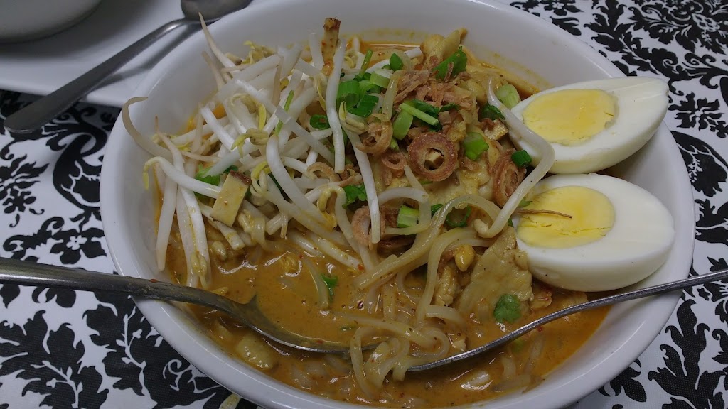 Real Thai Halal | 33 N Beverwyck Rd, Lake Hiawatha, NJ 07034, USA | Phone: (973) 265-4776