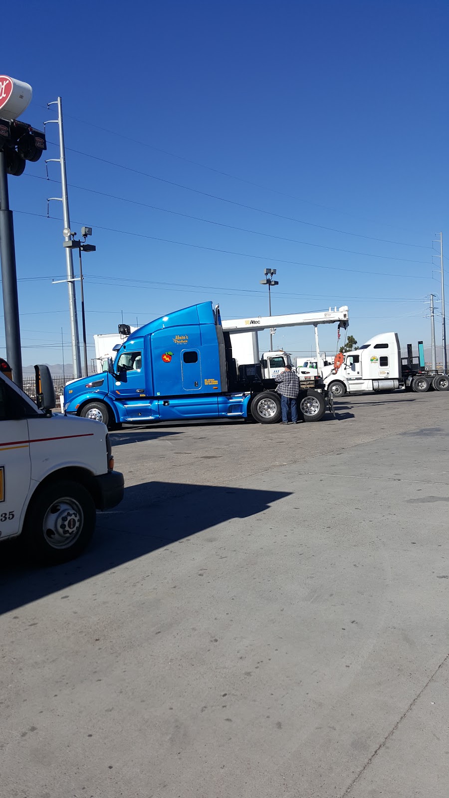 Rush Truck Centers - El Paso | 12253 Gateway Blvd W, El Paso, TX 79936, USA | Phone: (915) 775-6300