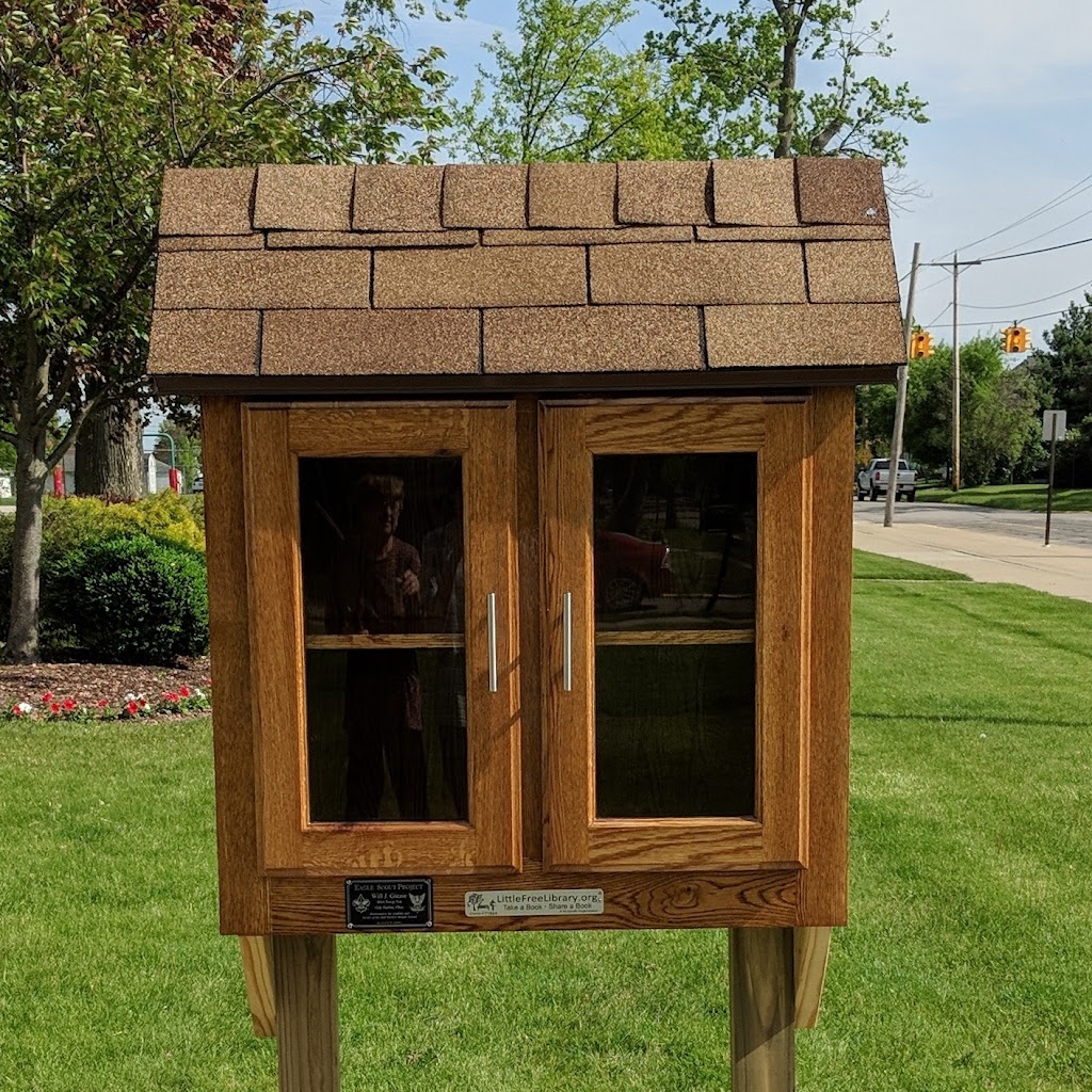 Oak Har Middle Schools Little Free Library | 0271910726212000, Oak Harbor, OH 43449, USA | Phone: (419) 707-0267