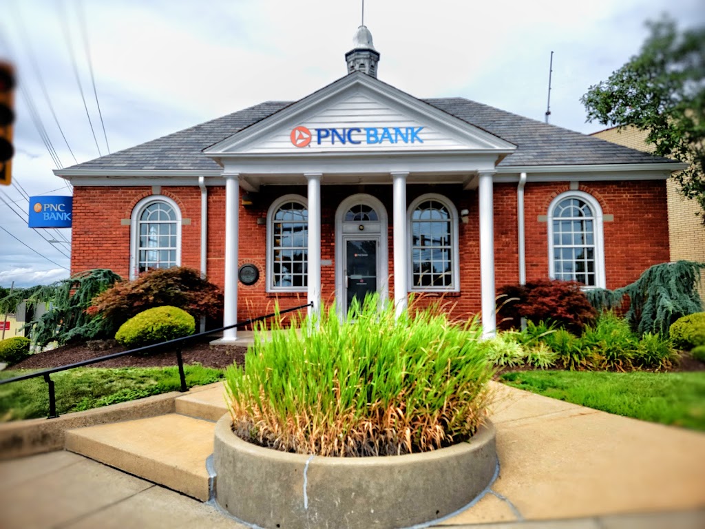 PNC Bank | 2150 Brownsville Rd, Pittsburgh, PA 15210, USA | Phone: (412) 881-7931