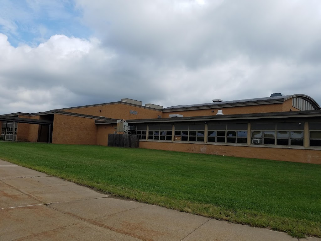 Ambridge Area Middle School | 401 1st St, Freedom, PA 15042, USA | Phone: (724) 266-2833