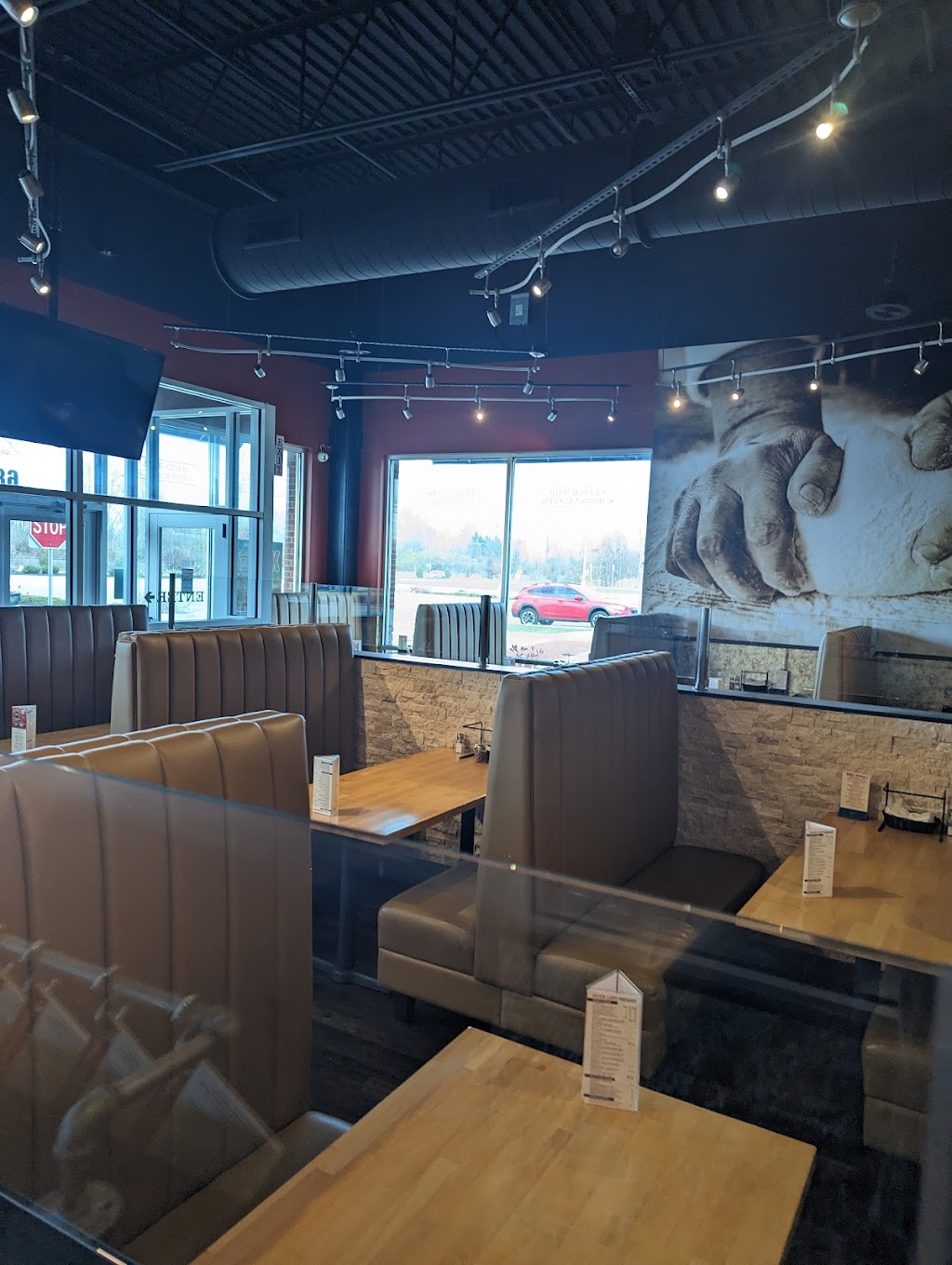 Noble Romans Craft Pizza & Pub | 6853 W Broadway, McCordsville, IN 46055, USA | Phone: (317) 589-8399