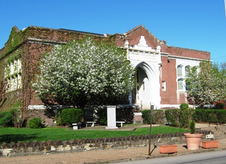 Carnegie Free Library of Swissvale | 1800 Monongahela Ave, Pittsburgh, PA 15218, USA | Phone: (412) 731-2300