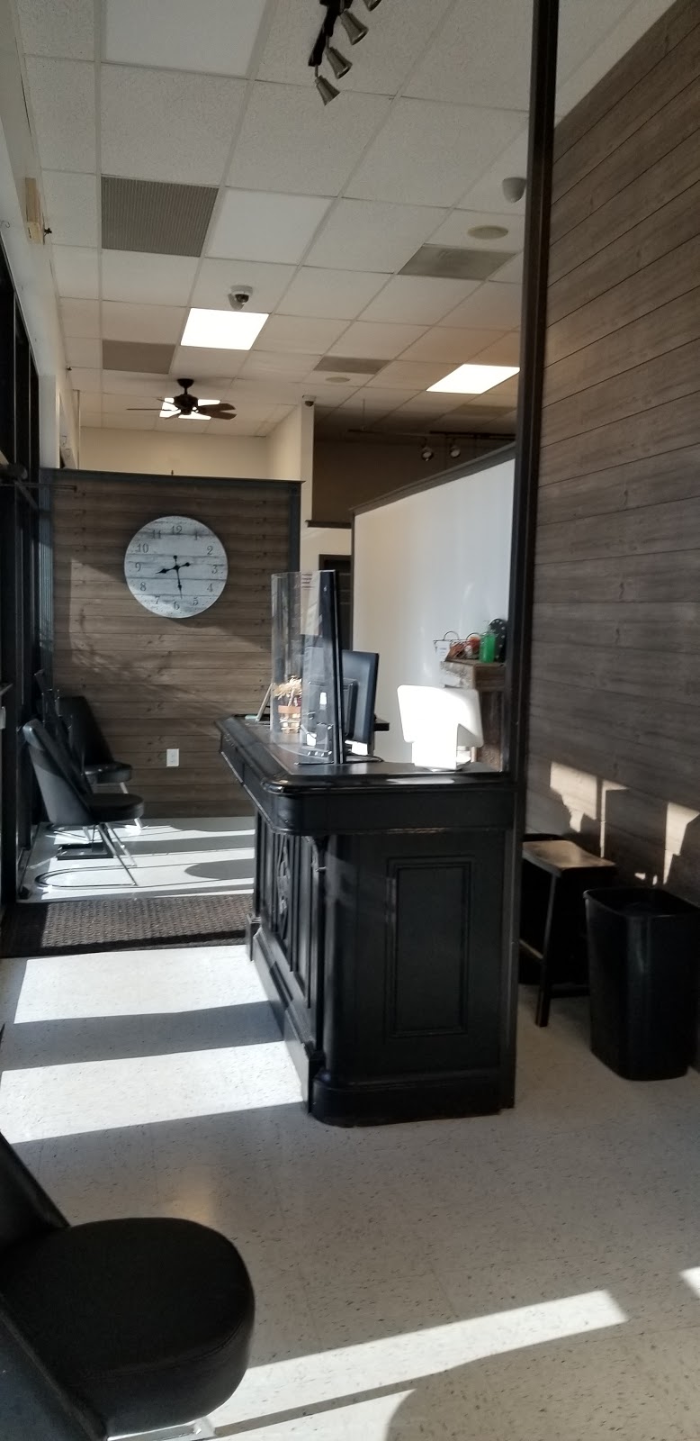 Salon 152 | 9328 N Oak Trafficway, Kansas City, MO 64155, USA | Phone: (816) 285-9897