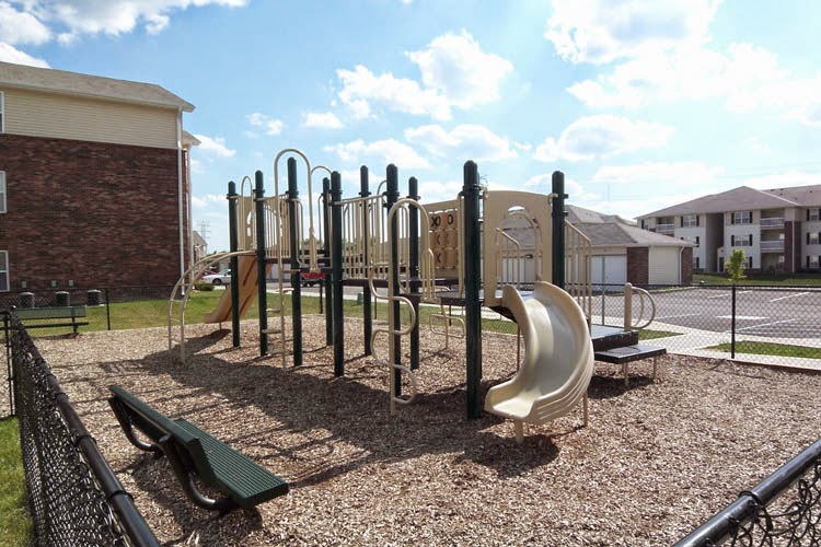 Washington Pointe Apartments | 625 Belhaven Pl, Indianapolis, IN 46229, USA | Phone: (844) 496-3449