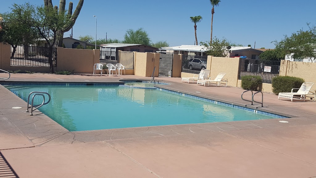 Windsong Mobile Home Park | 2292 N Ironwood Dr, Apache Junction, AZ 85120, USA | Phone: (480) 983-5121