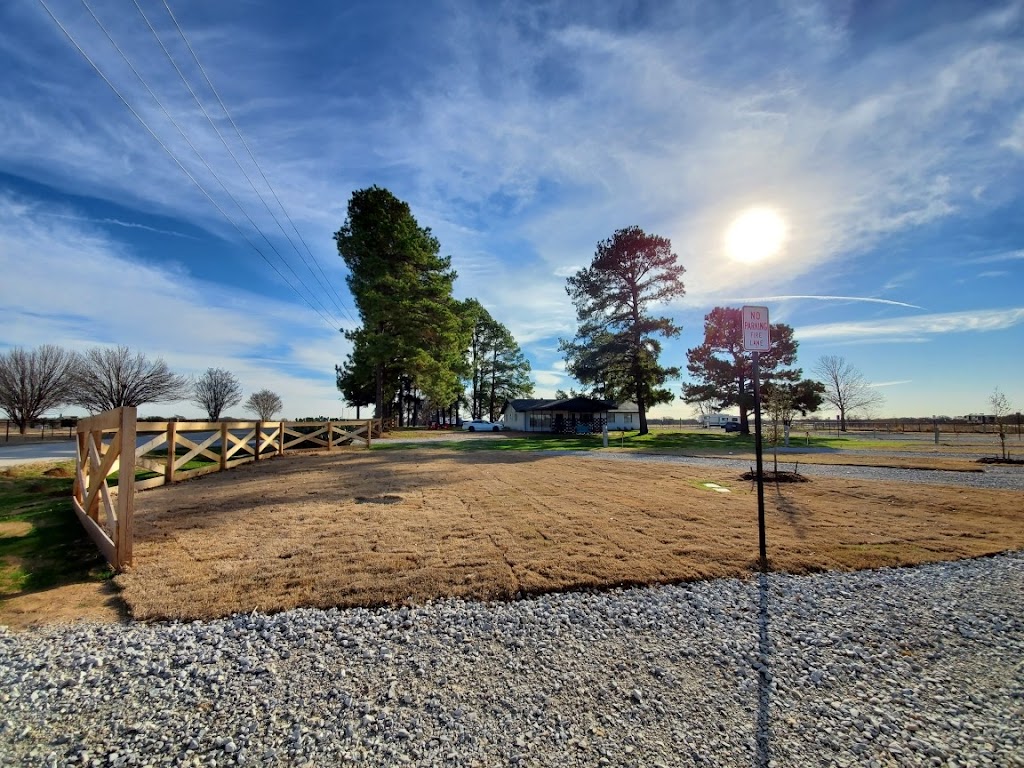 Country Pines RV Park | 11674 Mustang Rd, Pilot Point, TX 76258, USA | Phone: (940) 240-2424