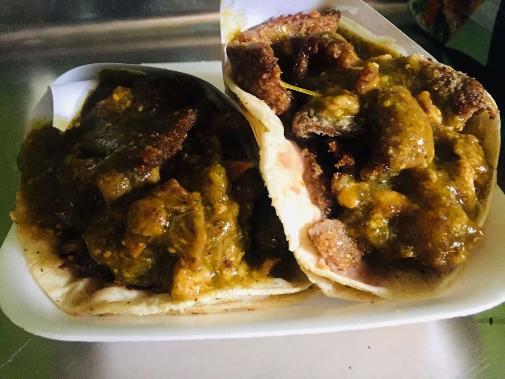 El Remolque Tacos Varios | Blvd. el Rosario 11997, Porticos De San Antonio, 22666 Tijuana, B.C., Mexico | Phone: 664 112 3717