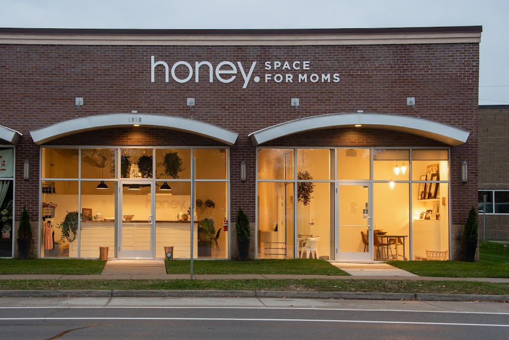 Honey. For Moms | 3138 Hilton Rd, Ferndale, MI 48220, USA | Phone: (248) 232-2555