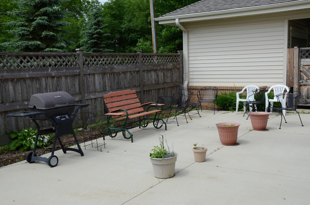 CLE Haven Bayside Assisted Living | 225 E Brown Deer Rd, Milwaukee, WI 53217, USA | Phone: (414) 258-9955