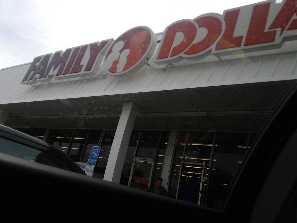 Family Dollar | 1305 Garth Rd, Baytown, TX 77520, USA | Phone: (281) 691-9903