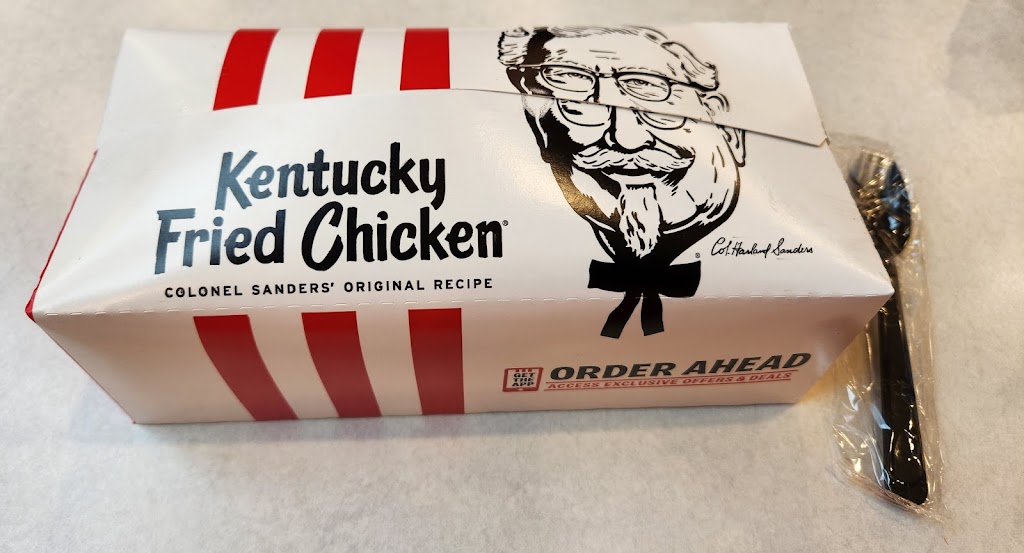 KFC | 12195 S Apopka Vineland Rd, Orlando, FL 32836, USA | Phone: (407) 778-4571