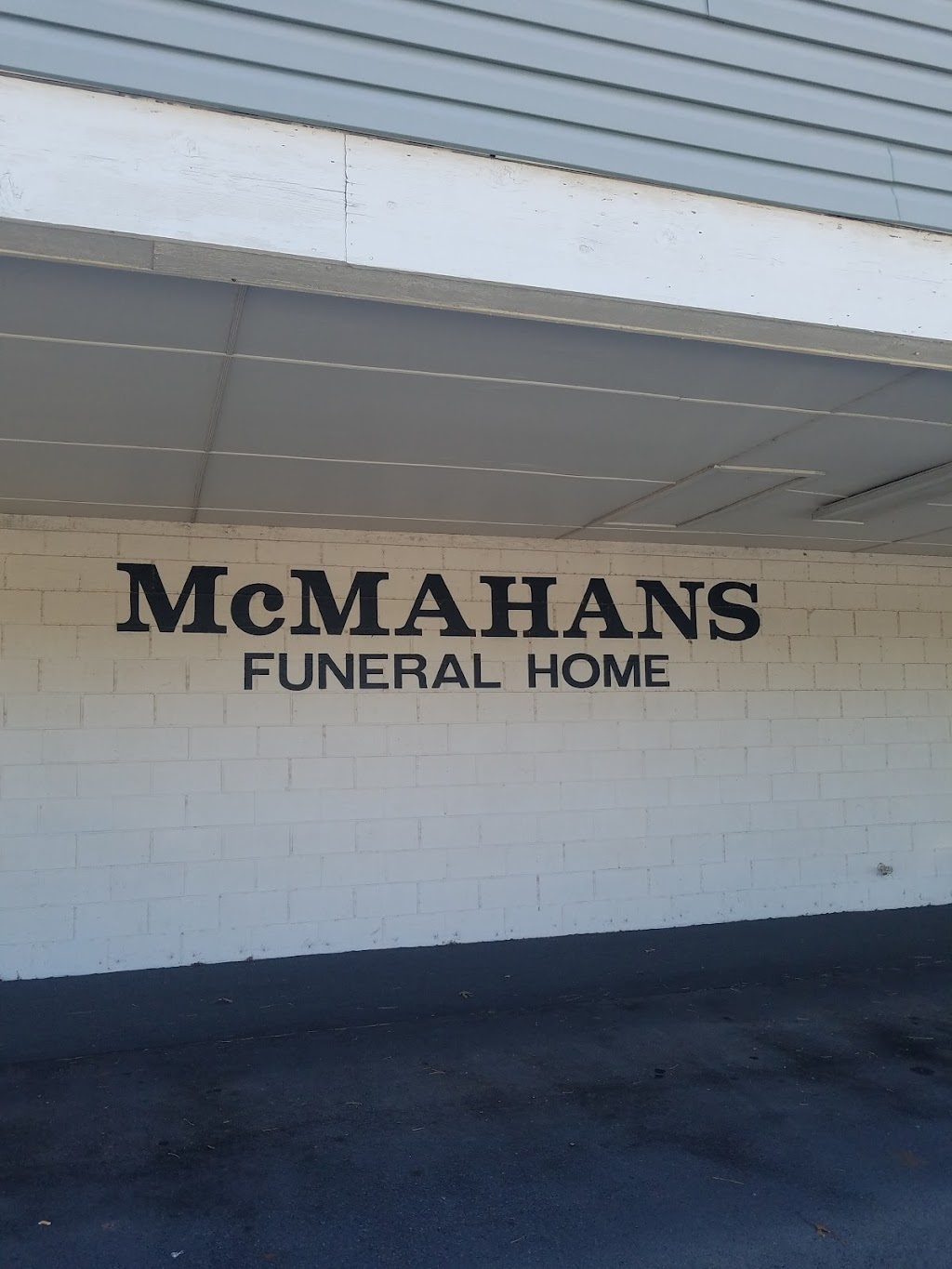 Mc Mahans Funeral Home Inc | 616 S 8th St, Noble, OK 73068, USA | Phone: (405) 872-3466