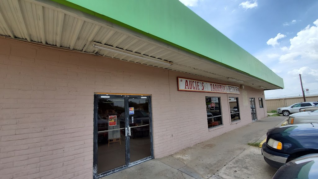 Augies Taqueria | 309 US-83, Zapata, TX 78076, USA | Phone: (956) 765-6006