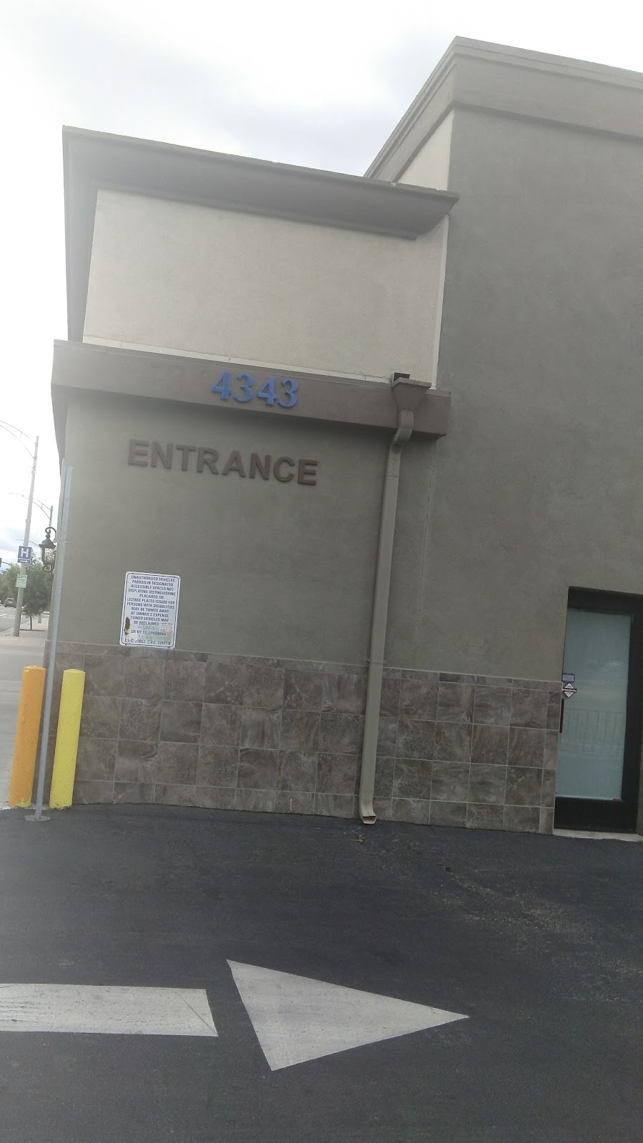 Dhalla Orthopedic Center, INC | 4343 Market St # A, Riverside, CA 92501, USA | Phone: (951) 787-4880