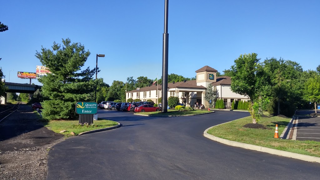 Quality Inn & Suites NJ State Capital Area | 7 S Pennsylvania Ave, Morrisville, PA 19067, USA | Phone: (215) 310-5011