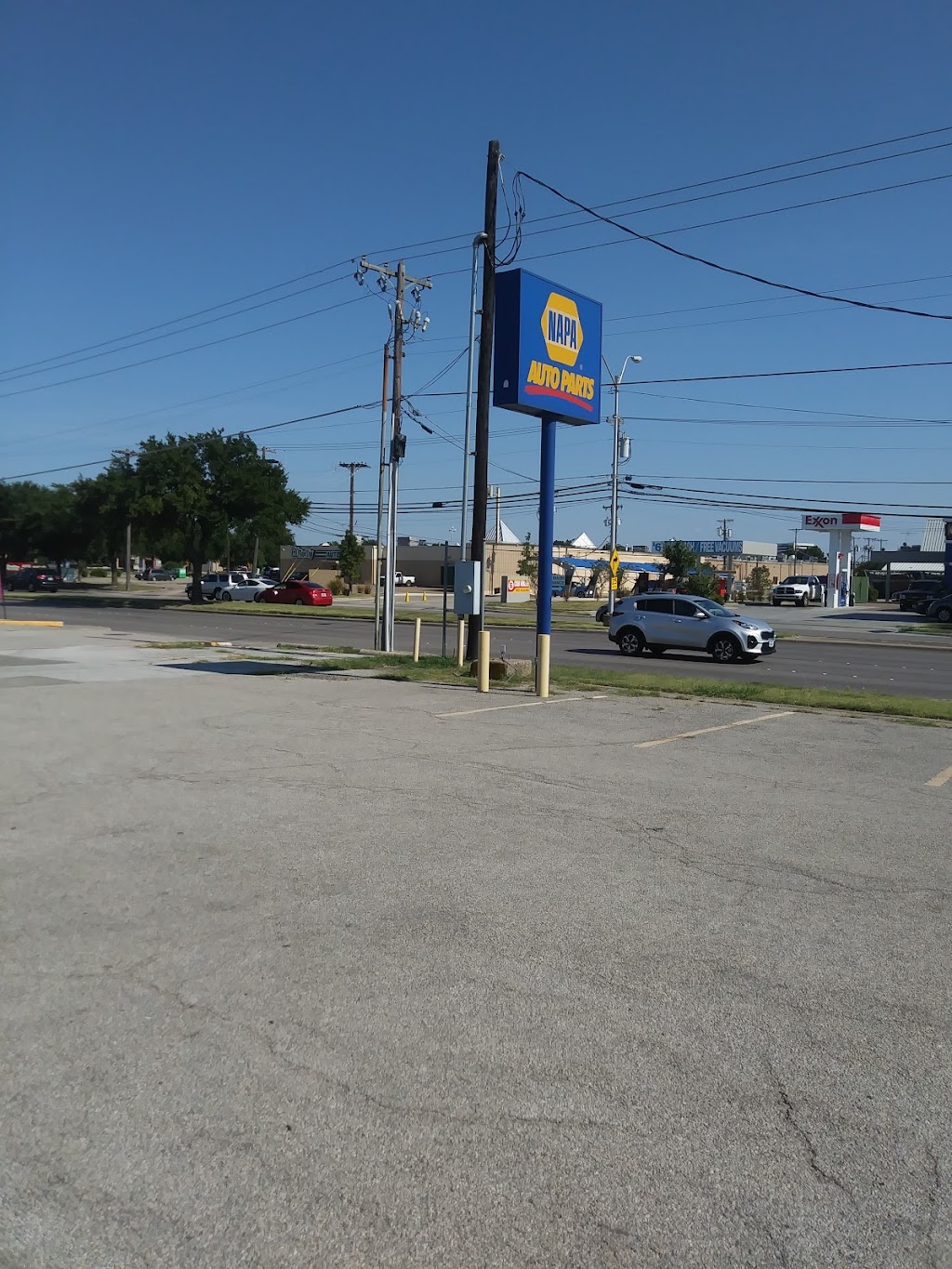 NAPA Auto Parts | 540 W Arapaho Rd, Richardson, TX 75080, USA | Phone: (972) 238-1396