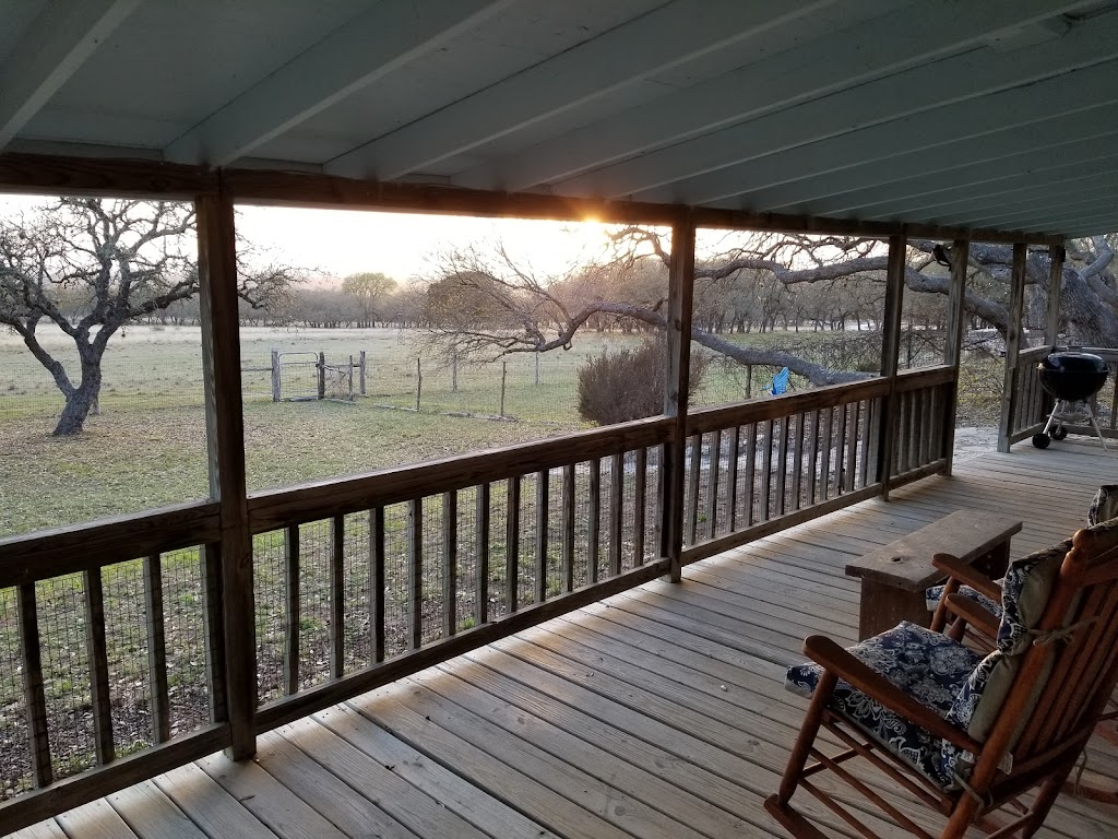 Gentle Breezes Bed and Breakfast | 1051 G W Haschke Ln, Wimberley, TX 78676, USA | Phone: (512) 847-6110