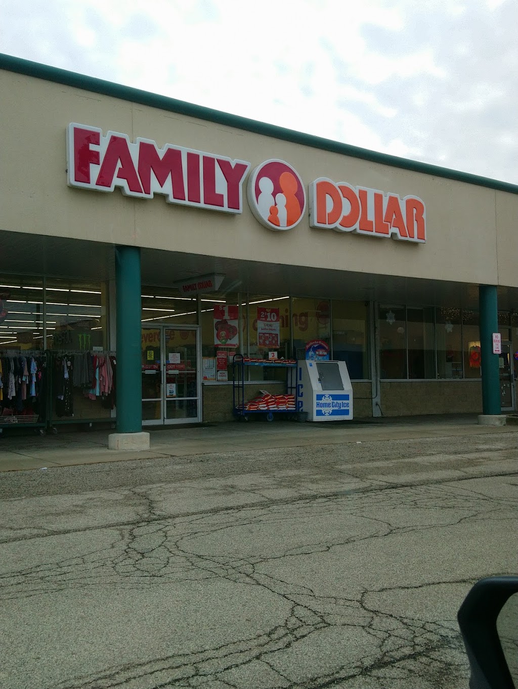 Family Dollar | 1500 Canton Rd, Akron, OH 44312, USA | Phone: (234) 900-7417