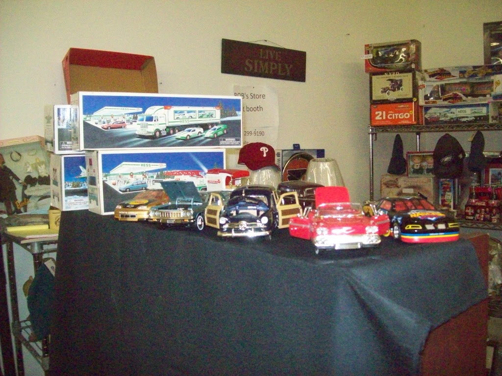 Bobs Sports corner inside Pennsbury- Chadds Ford Antique Mall | Booth 46, 640 Baltimore Pike, Chadds Ford, PA 19317, USA | Phone: (610) 299-9190