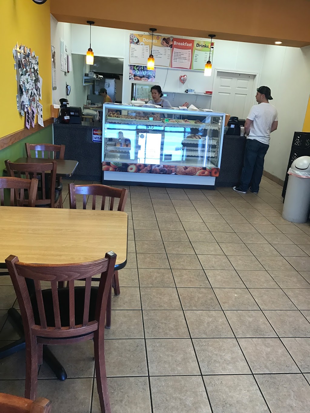 Queens Donuts | 2484 Avondale Haslet Rd, Haslet, TX 76052, USA | Phone: (817) 439-5088