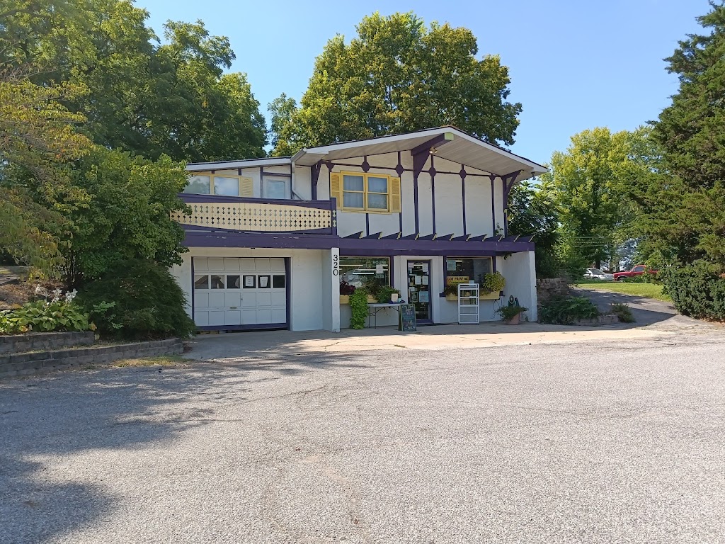 Highland Nutrition Center | 320 Walnut St, Highland, IL 62249, USA | Phone: (618) 654-9017