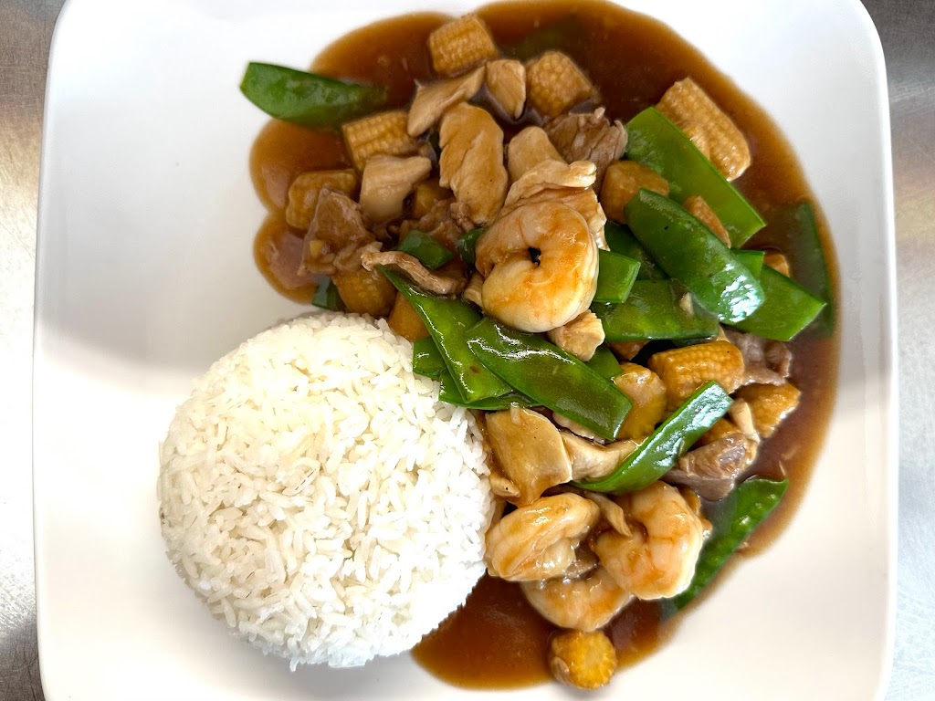 Penns Thai Kitchen | 1800 W 14 Mile Rd, Royal Oak, MI 48073, USA | Phone: (248) 435-8378