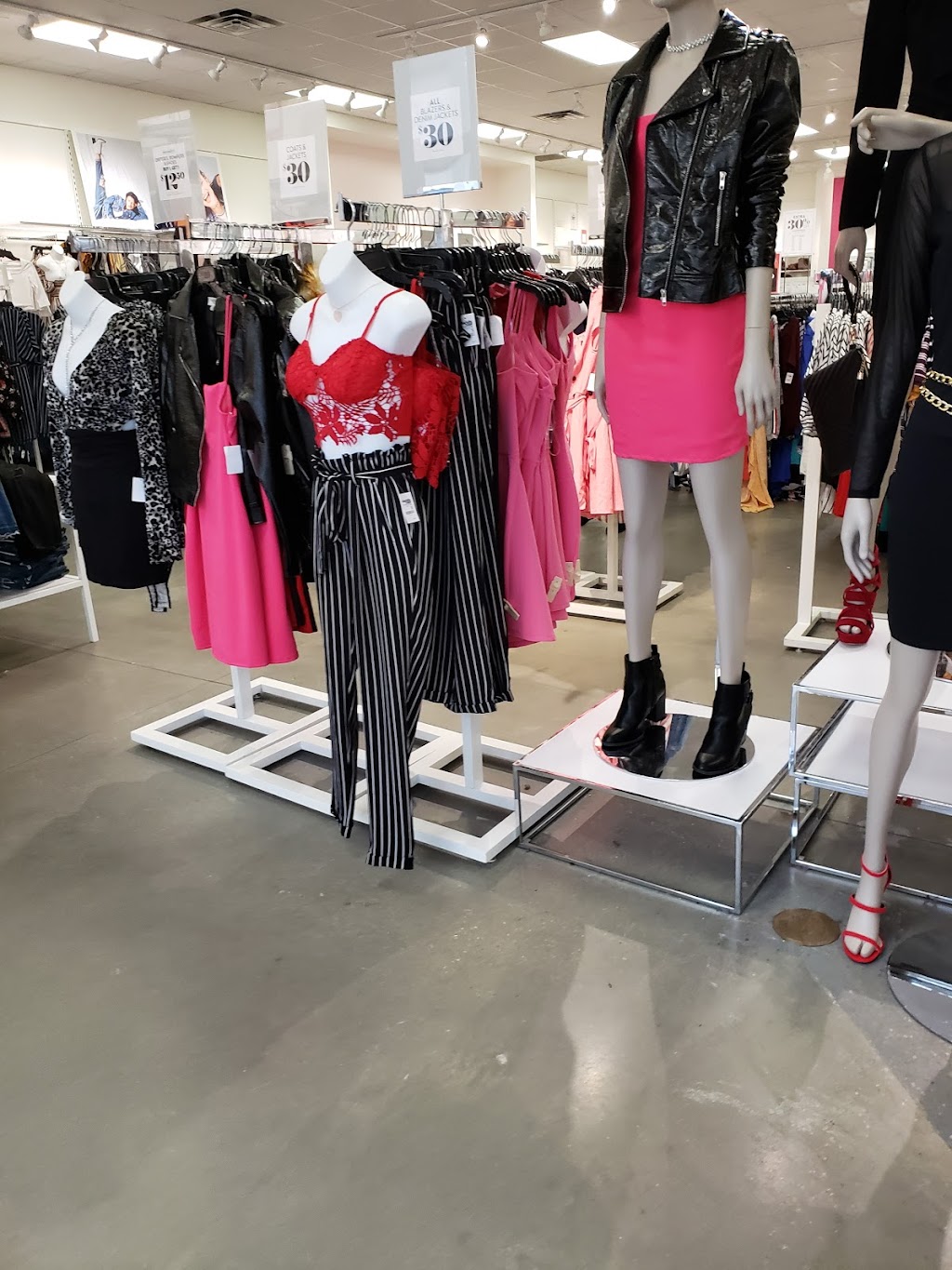 Charlotte Russe | 5205 Airways Blvd Unit 230, Southaven, MS 38671, USA | Phone: (662) 349-6290