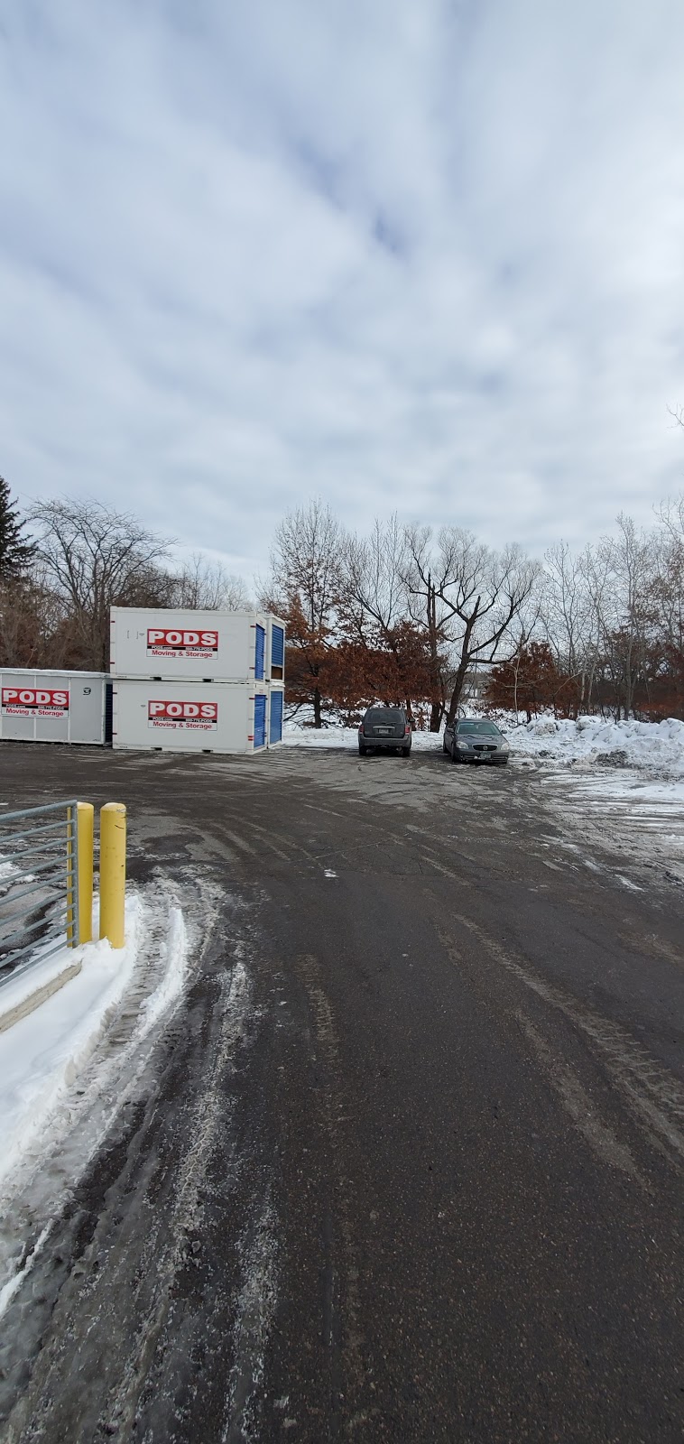 PODS Moving & Storage | 980 Aldrin Dr, St Paul, MN 55121 | Phone: (877) 770-7637