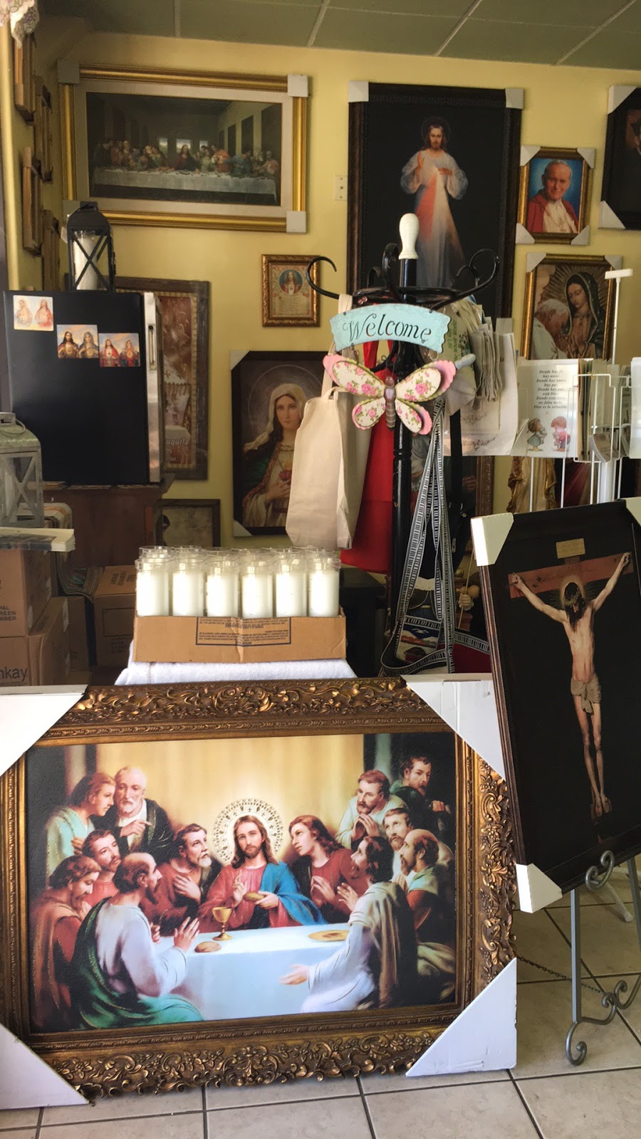 Divina Misericordia Tienda Católica Religiosa | 1406 Manning Ave Suite C, Reedley, CA 93654, USA | Phone: (559) 743-7499