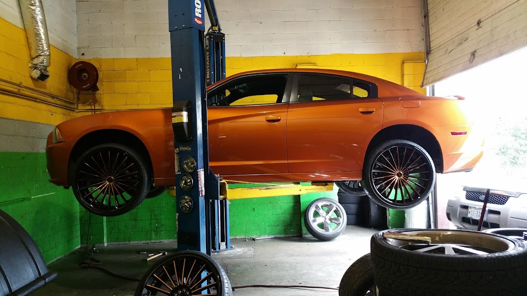 RimTyme Custom Wheels and Tires | 3233 W Mercury Blvd, Hampton, VA 23666, USA | Phone: (757) 827-0570