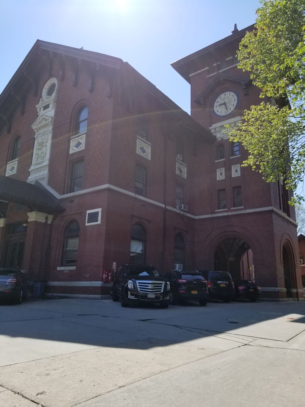 New York City Police Department - 52nd Precinct | 3016 Webster Ave, Bronx, NY 10467, USA | Phone: (718) 220-5811