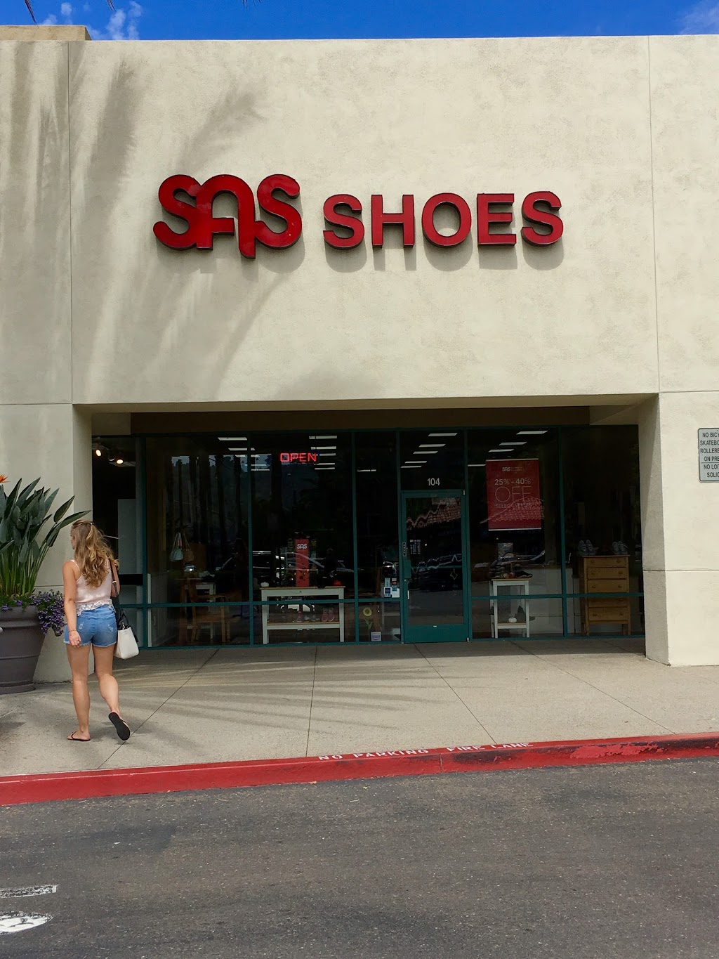 SAS Shoes Mission Valley | 8440 Rio San Diego Dr, San Diego, CA 92108, USA | Phone: (619) 220-6818