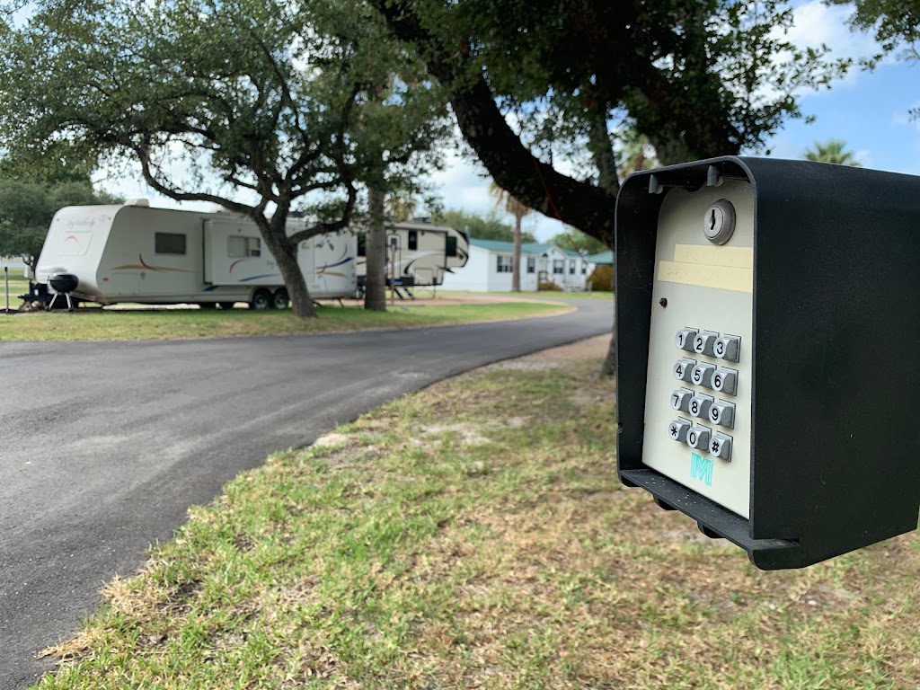 Quiet One RV Park-Rockport | 600 W James St, Rockport, TX 78382, USA | Phone: (361) 729-2668