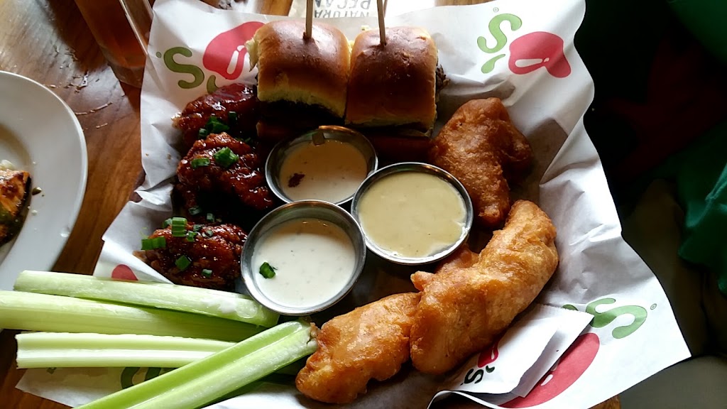 Chilis Grill & Bar | 94-797 Lumiaina St Waipahu, Oahu, HI 96797, USA | Phone: (808) 677-7775