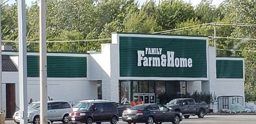 Family Farm & Home | 1080 S Main St, Bowling Green, OH 43402, USA | Phone: (419) 352-5855