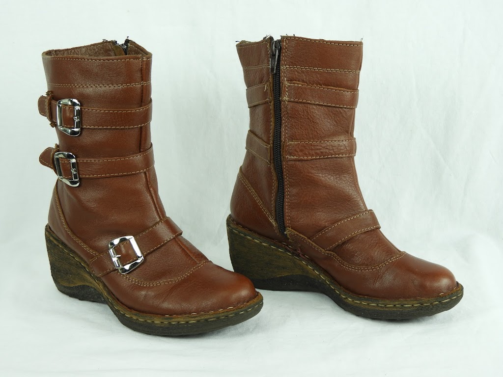 Vintage Threads Addict | 1720 Old Delaware Rd, Mt Vernon, OH 43050, USA | Phone: (740) 326-0420