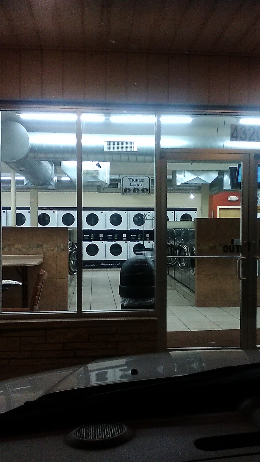 Best Coin Laundromat | 4320 Telegraph Rd, Oakville, MO 63129 | Phone: (314) 892-3299