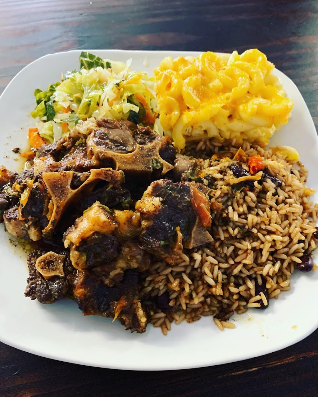 Michelles Caribbean Cuisine | 2100 N Cannon Blvd, Kannapolis, NC 28083, USA | Phone: (704) 933-0198