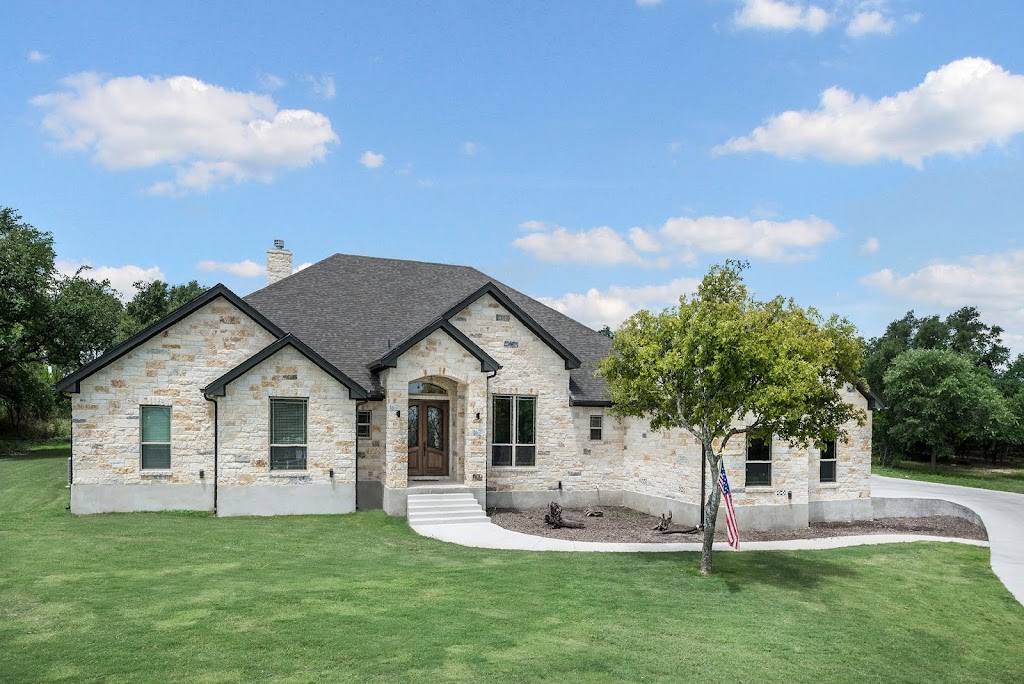 Chris Matthews Custom Homes | 367 Bear Ridge Dr, La Vernia, TX 78121, USA | Phone: (210) 287-4220