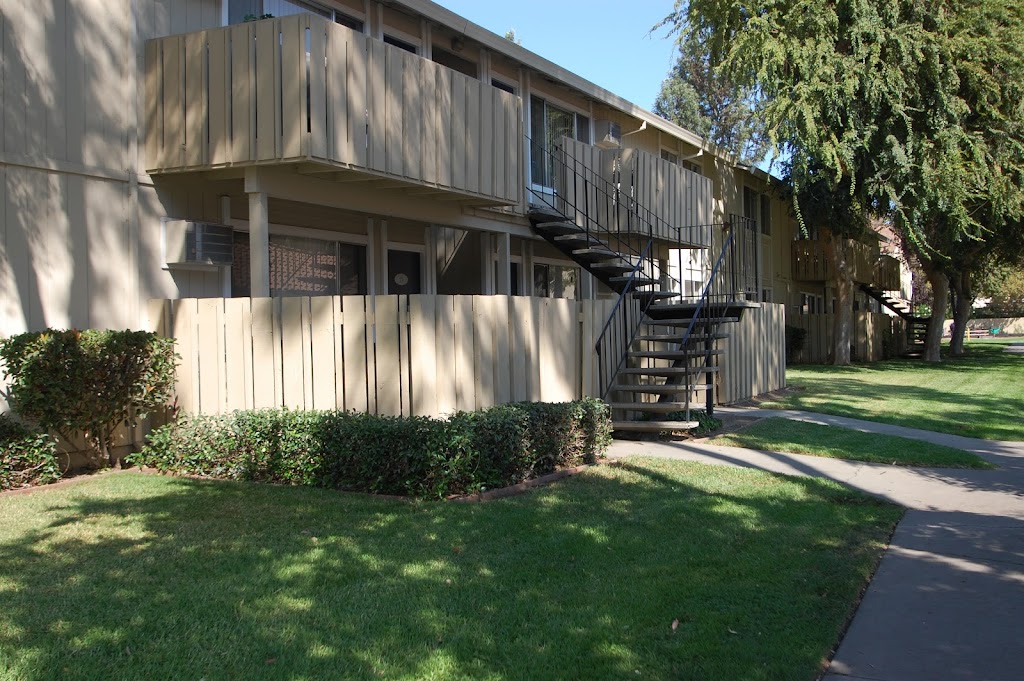 Almaden Terrace Apartments | 2118 Canoas Garden Ave, San Jose, CA 95125, USA | Phone: (855) 208-8854