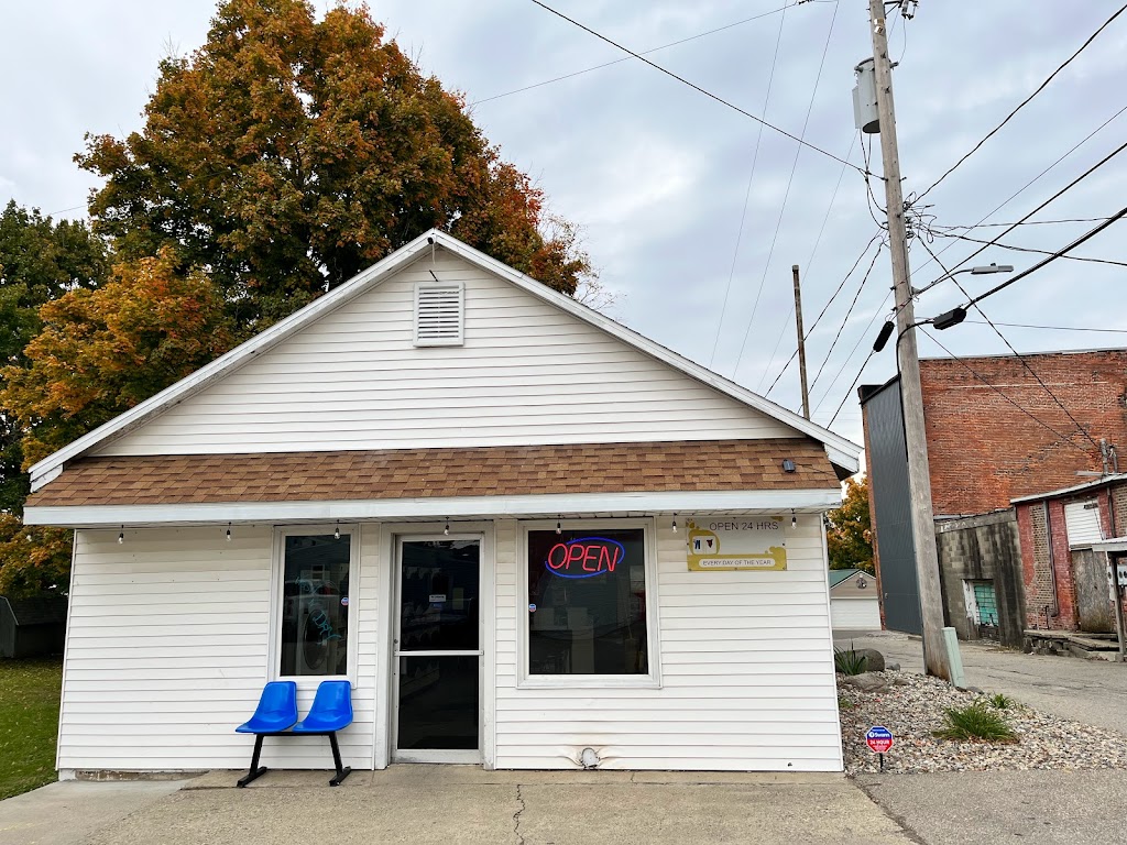 Camden Laundromat, Michigan | 118.5 N Main St, Camden, MI 49232, USA | Phone: (517) 425-2380