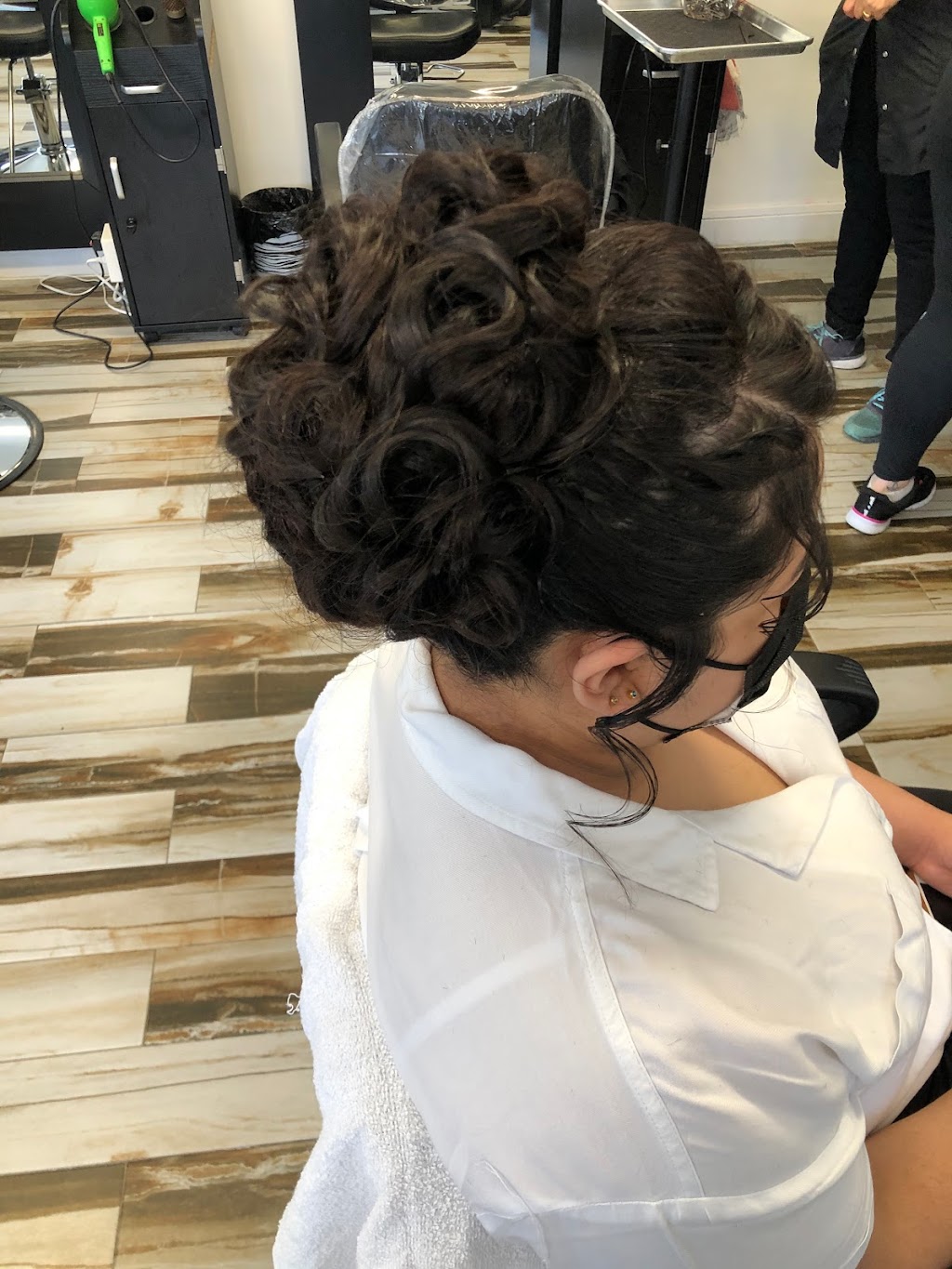 The World Of Beauty | 628 Knickerbocker Ave, Brooklyn, NY 11221, USA | Phone: (347) 419-5439
