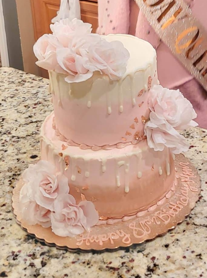 Cakes and Moore Bakery | 2112 Boulevard, Colonial Heights, VA 23834, USA | Phone: (804) 551-1621