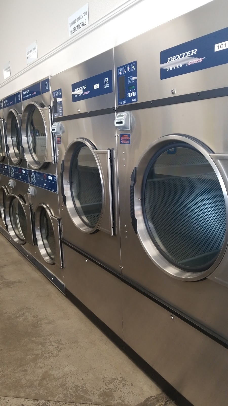 Countryside Laundromat | 1875 Countryside Dr, Turlock, CA 95380, USA | Phone: (209) 850-9235